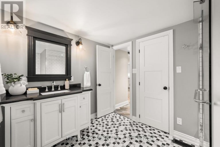 44 BAGOT STREET, Whitby (Brooklin), Ontario, L1M1A1