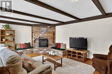 2756 COUNTY ROAD 38 Douro-Dummer Ontario photo 16