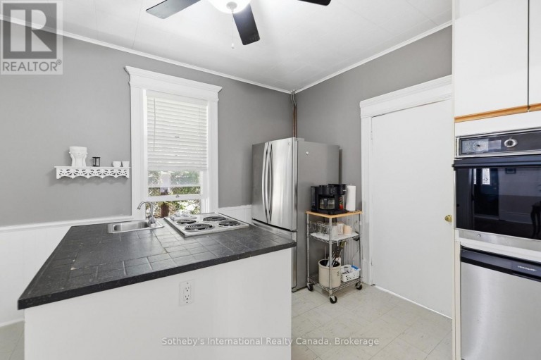 180 SECOND STREET, Collingwood, Ontario, L9Y1G1