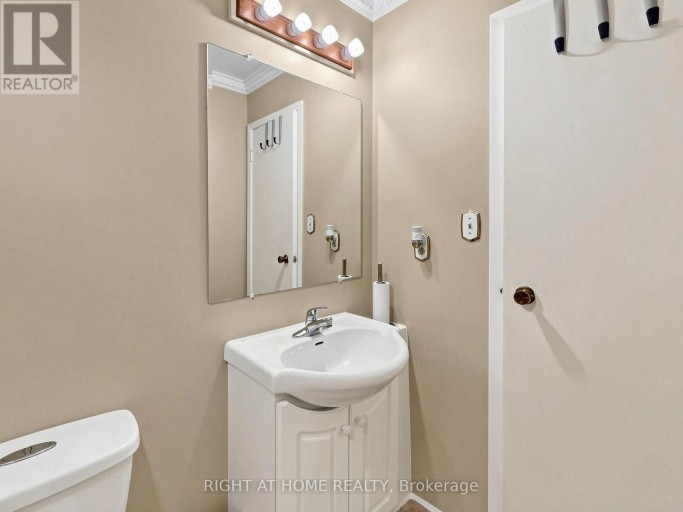 131 CASTLE ROCK DRIVE, Richmond Hill (North Richvale), Ontario, L4C6A1