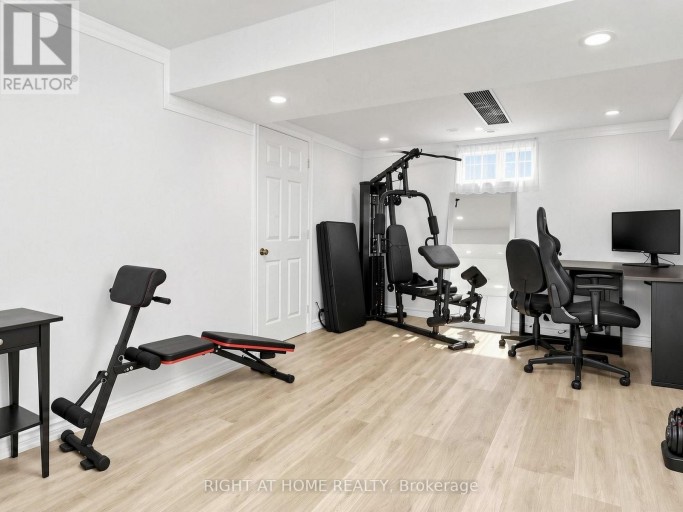 131 CASTLE ROCK DRIVE, Richmond Hill (North Richvale), Ontario, L4C6A1