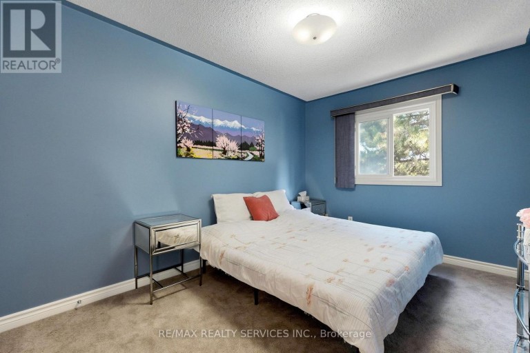 74 HEATHCLIFFE SQUARE, Brampton (Central Park), Ontario, L6S5R4
