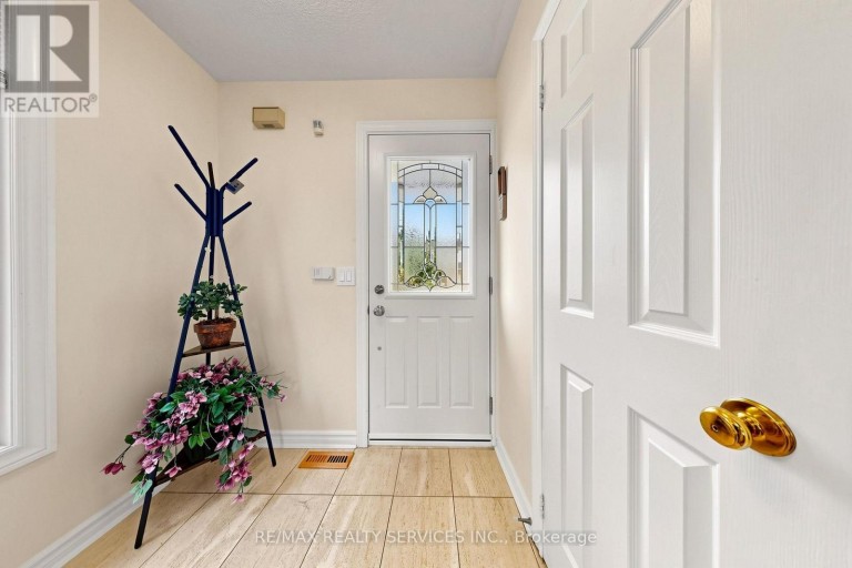 74 HEATHCLIFFE SQUARE, Brampton (Central Park), Ontario, L6S5R4