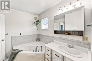 4 MATILDA DRIVE Kawartha Lakes (Emily) Ontario photo 21