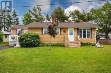 20 Yeo Crescent Montague Prince Edward Island photo 3