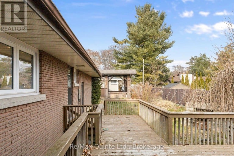5 STANLEY PARK DRIVE, Belleville (Belleville Ward), Ontario, K8N4N1