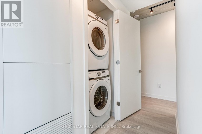 2802 - 284 KING STREET E, Toronto (Moss Park), Ontario, M5A1K4