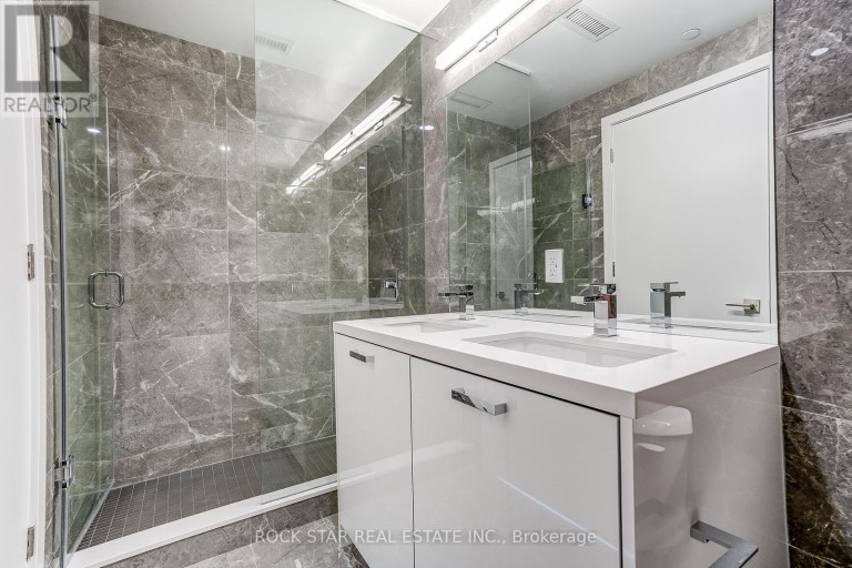 2802 - 284 KING STREET E, Toronto (Moss Park), Ontario, M5A1K4