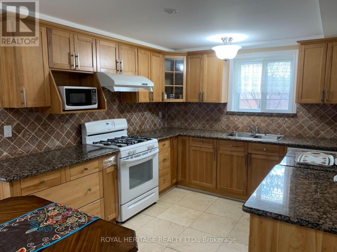 15 SIRIUS CRESCENT, Toronto (Rouge), Ontario, M1X2A6
