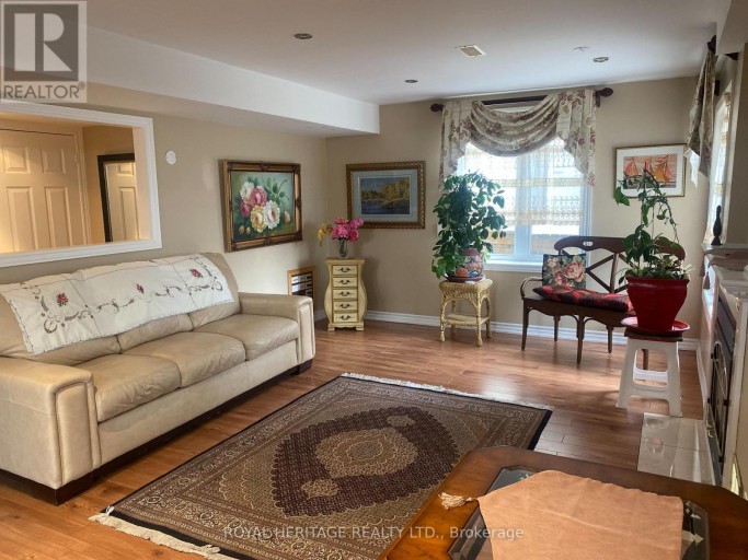 15 SIRIUS CRESCENT, Toronto (Rouge), Ontario, M1X2A6