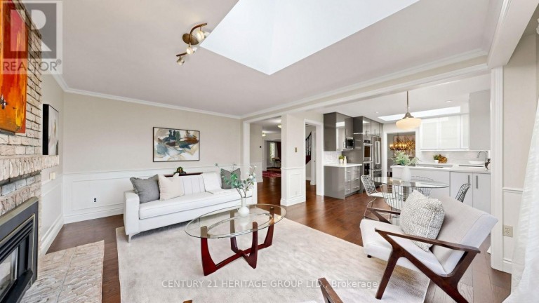 58 JULIA STREET, Markham (Thornhill), Ontario, L3T4R9
