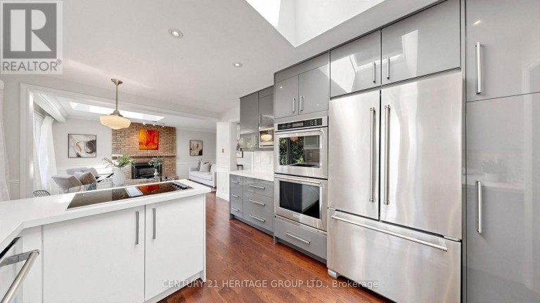 58 JULIA STREET, Markham (Thornhill), Ontario, L3T4R9