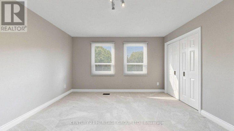 58 JULIA STREET, Markham (Thornhill), Ontario, L3T4R9