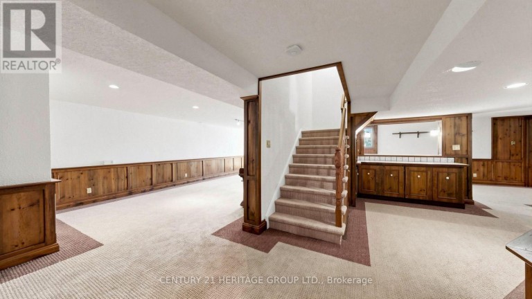 58 JULIA STREET, Markham (Thornhill), Ontario, L3T4R9
