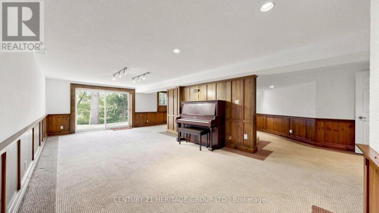 58 JULIA STREET, Markham (Thornhill), Ontario, L3T4R9