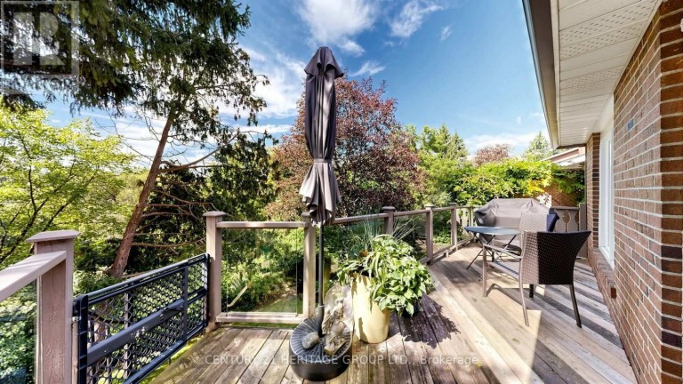 58 JULIA STREET, Markham (Thornhill), Ontario, L3T4R9