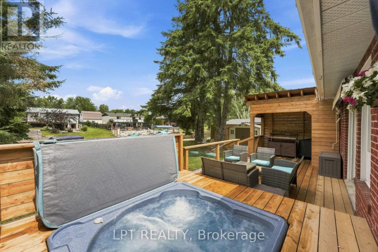2628 WESTSHORE CRESCENT, Severn (West Shore), Ontario, L3V0V8