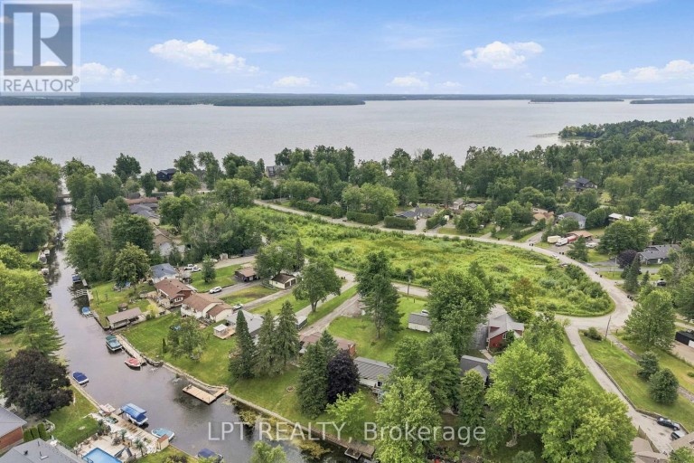 2628 WESTSHORE CRESCENT, Severn (West Shore), Ontario, L3V0V8