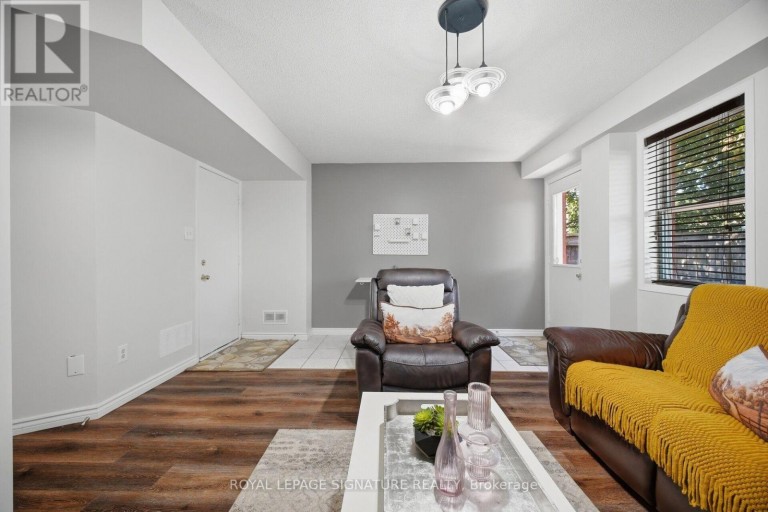57 - 6880 MEADOWVALE TOWN CENTRE CIRCLE, Mississauga (Meadowvale), Ontario, L5N7T4
