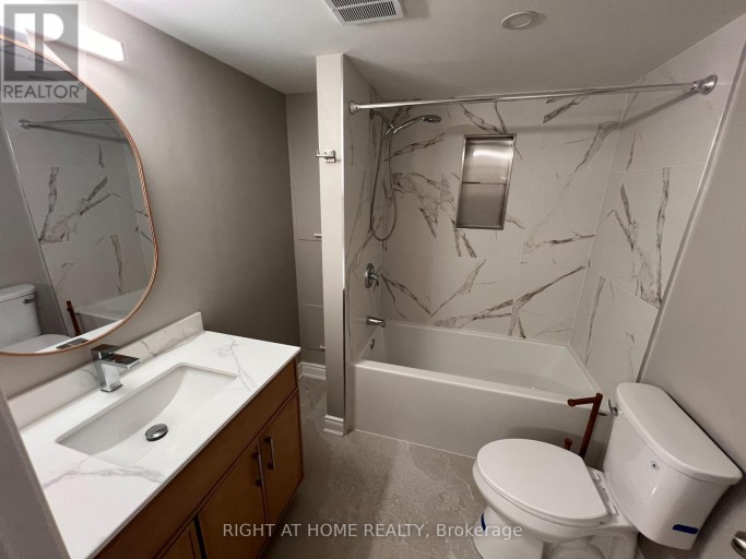 LOWER - 30 NORBERT CRESCENT, Toronto (Eringate-Centennial-West Deane), Ontario, M9C3J9