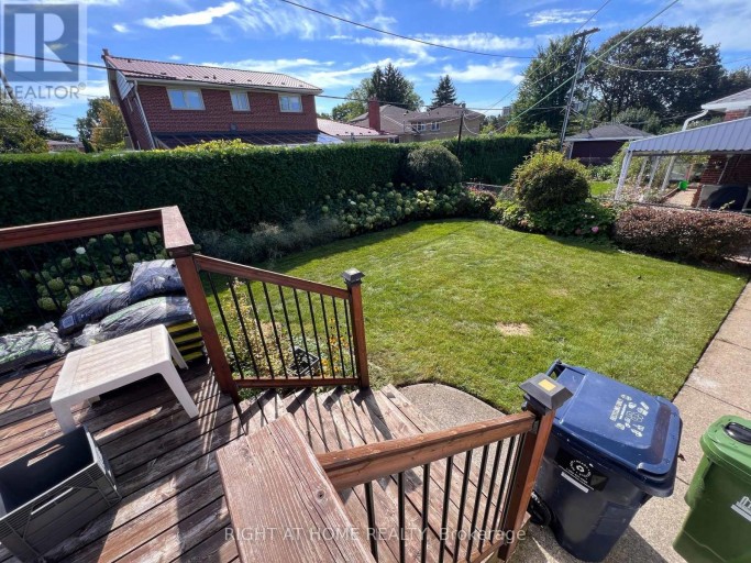 LOWER - 30 NORBERT CRESCENT, Toronto (Eringate-Centennial-West Deane), Ontario, M9C3J9