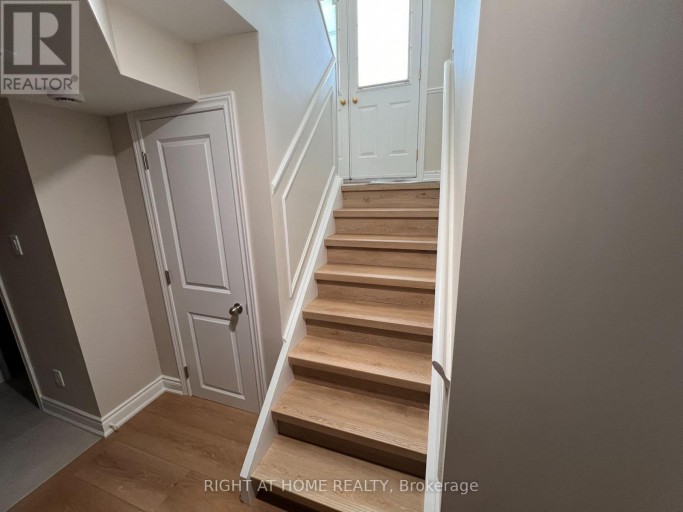 LOWER - 30 NORBERT CRESCENT, Toronto (Eringate-Centennial-West Deane), Ontario, M9C3J9