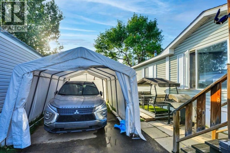 #243, 6220 17 Avenue SE, Calgary, Alberta, T2A0W6