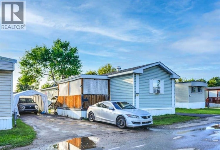 #243, 6220 17 Avenue SE, Calgary, Alberta, T2A0W6