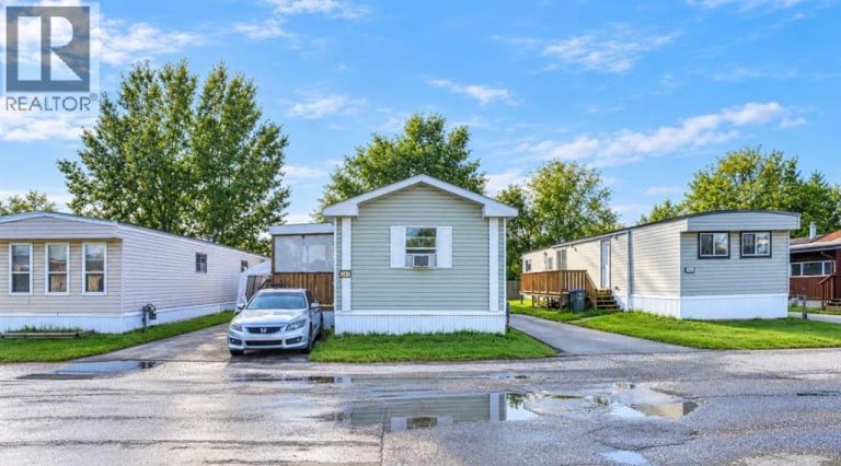 #243, 6220 17 Avenue SE, Calgary, Alberta, T2A0W6