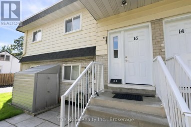 1-3 - 540 MARY STREET E Whitby (Downtown Whitby) Ontario photo 2