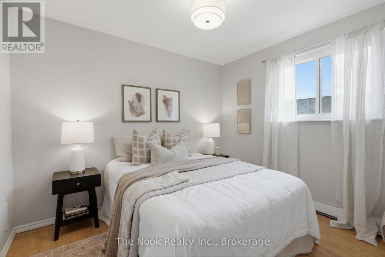 1-3 - 540 MARY STREET E, Whitby (Downtown Whitby), Ontario, L1N2R1