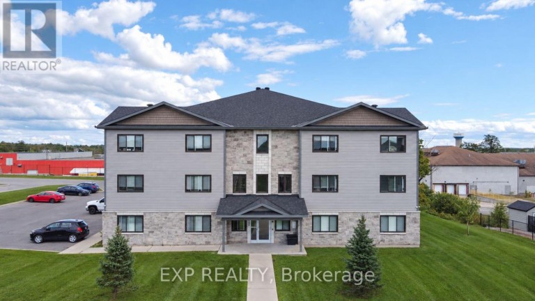 322 Honeyborne Street, Mississippi Mills, Ontario (id X13778962)