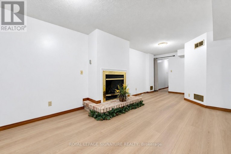 20 MCFEETERS CRESCENT, Clarington (Bowmanville), Ontario, L1C4G5