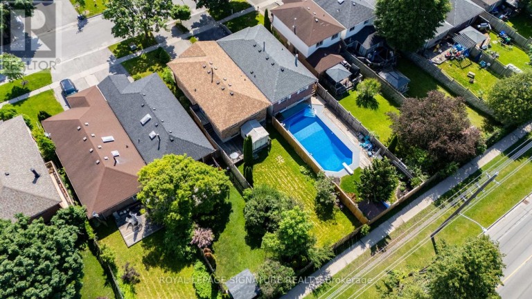 20 MCFEETERS CRESCENT, Clarington (Bowmanville), Ontario, L1C4G5