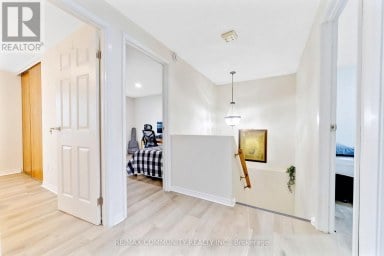 55 - 1055 CENTRAL PARK BOULEVARD N Oshawa (Centennial) Ontario photo 17