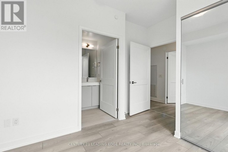 1918 - 10 ABEJA STREET, Vaughan (Concord), Ontario, L4K0R4
