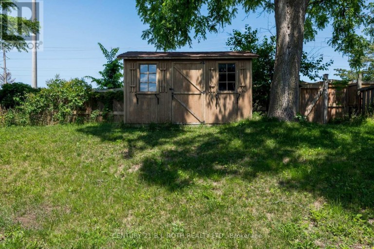 36 CYNTHIA COURT, Barrie (Wellington), Ontario, L4M2X4