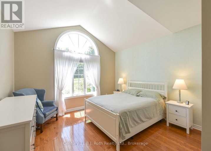 1273 HAWK RIDGE CRESCENT, Severn, Ontario, L3V0Y6
