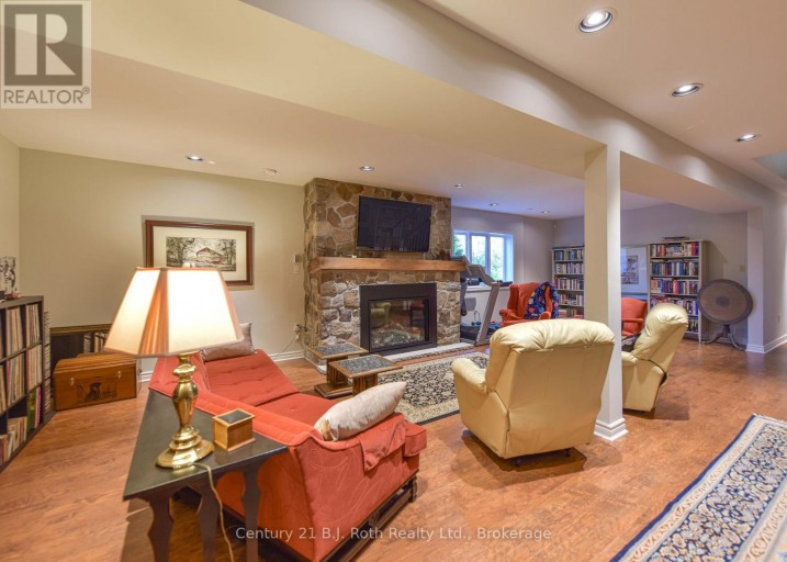 1273 HAWK RIDGE CRESCENT, Severn, Ontario, L3V0Y6