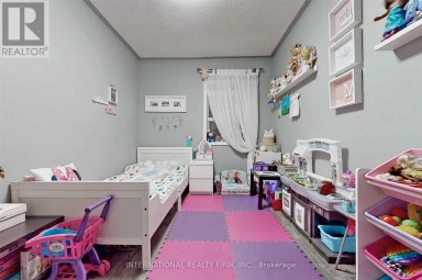 297 GILBERT AVENUE Toronto (Caledonia-Fairbank) Ontario photo 12