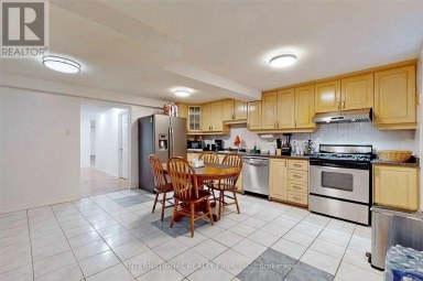 297 GILBERT AVENUE Toronto (Caledonia-Fairbank) Ontario photo 16