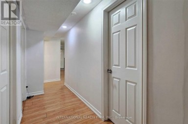 297 GILBERT AVENUE Toronto (Caledonia-Fairbank) Ontario photo 29