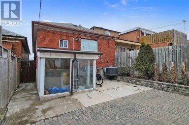 297 GILBERT AVENUE Toronto (Caledonia-Fairbank) Ontario photo 30