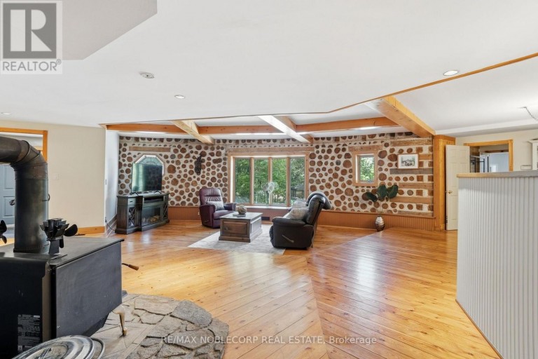1166 BONNIE LAKE ROAD, Bracebridge (Macaulay), Ontario, P1L1W9