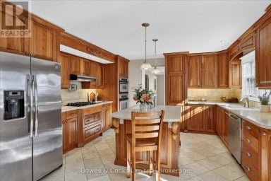 1562 Champlain Drive, Peterborough (northcrest Ward 5) Ontario