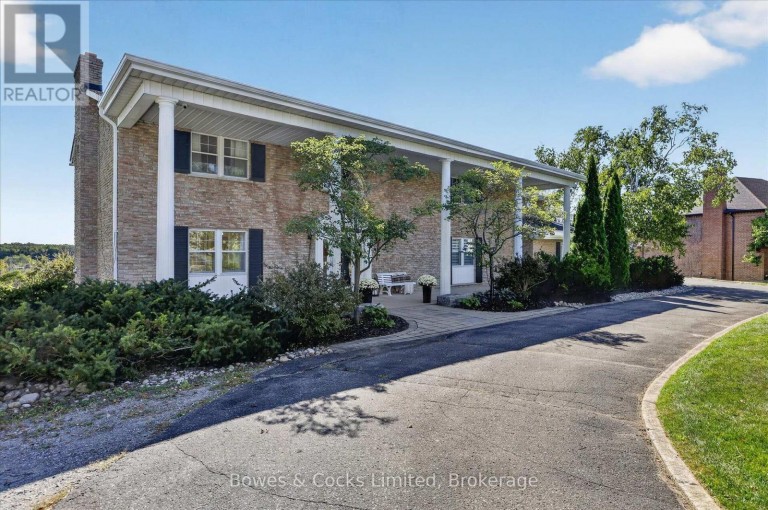 1562 CHAMPLAIN DRIVE, Peterborough (Northcrest Ward 5), Ontario, K9L1N6