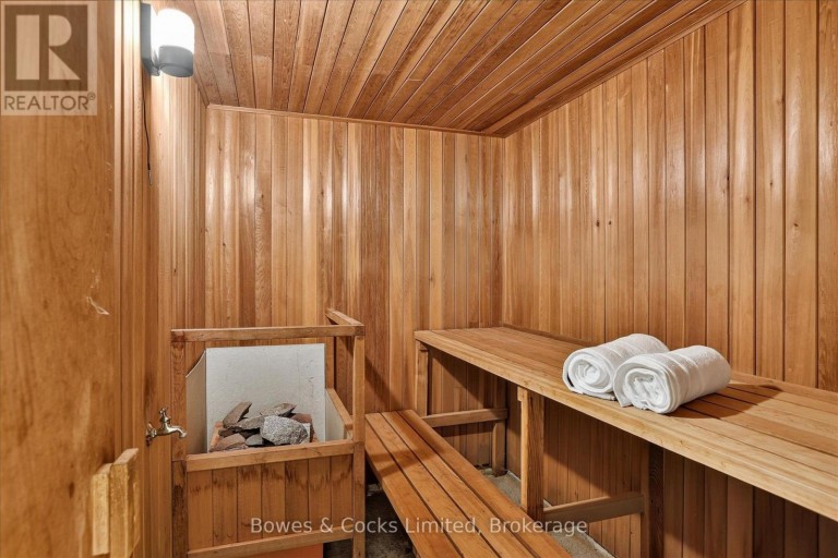 1562 CHAMPLAIN DRIVE, Peterborough (Northcrest Ward 5), Ontario, K9L1N6