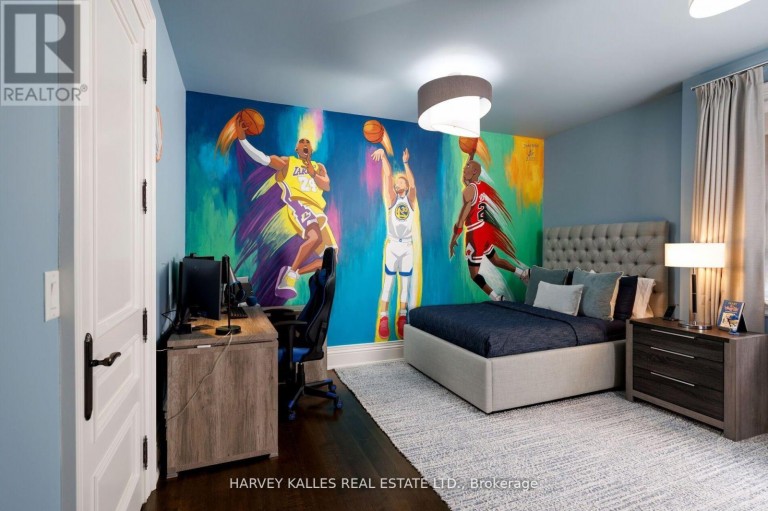 215 DUNVEGAN ROAD, Toronto (Forest Hill South), Ontario, M5P2P2