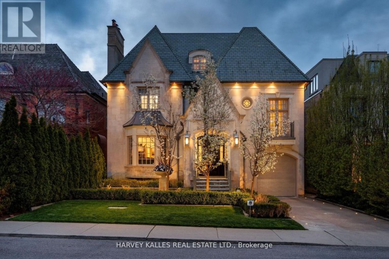 215 DUNVEGAN ROAD, Toronto (Forest Hill South), Ontario, M5P2P2