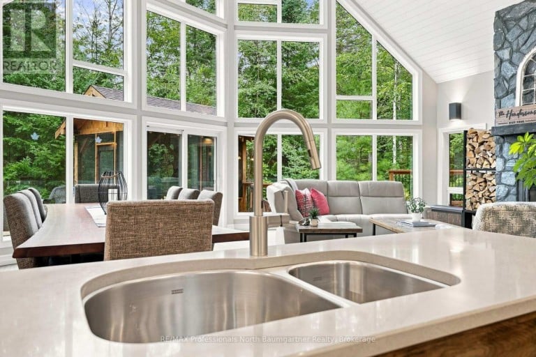 1018 CHICORY DRIVE, Dysart et al (Dysart), Ontario, K0M1S0
